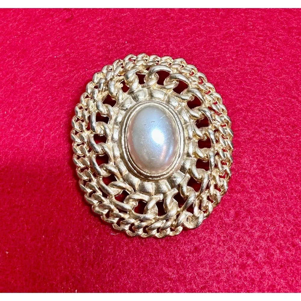 Vintage Brooch Lot 3 Pc Faux Pearl Red Cabochon Crown Pin Jewelry - Picture 13 of 14